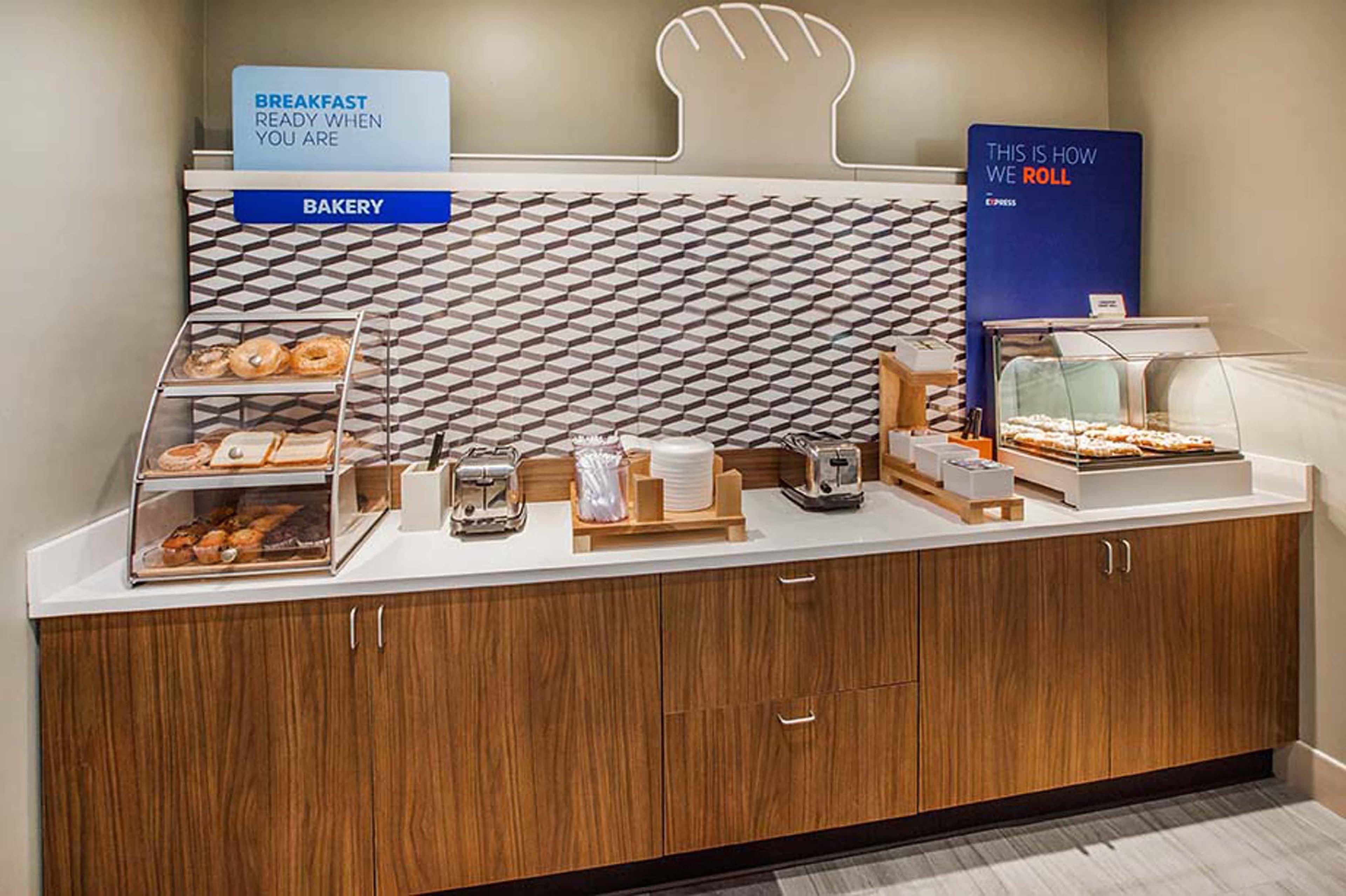 Holiday Inn Express Tallahassee By Ihg Eksteriør billede